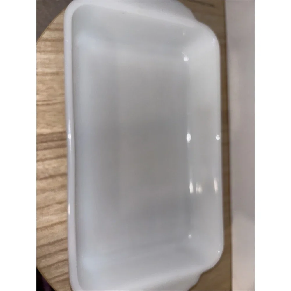 Vintage Anchor Hocking Fire King 1.5qt Wheat Pattern Baking Dish Milk Glass #410